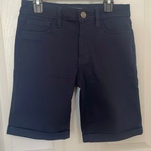 Uniform Bermuda short